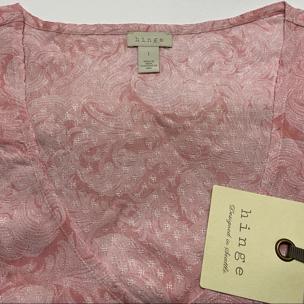 Hinge Print Ruffle Hem Top - Picture 5 of 6
